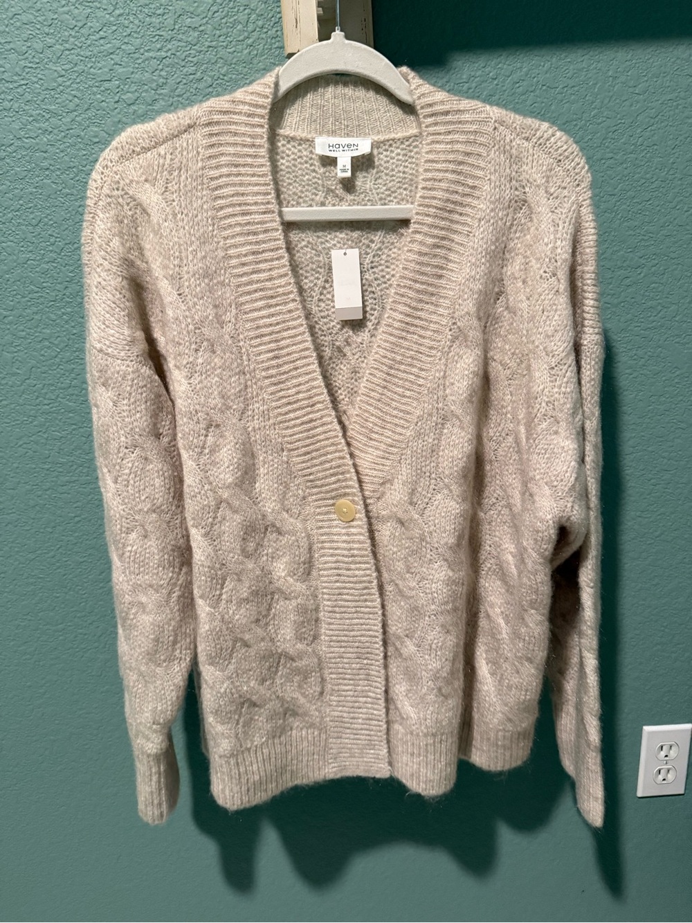 NWT Haven Well Within - soft beige Cable-Pattern V-Neck Button Cardigan